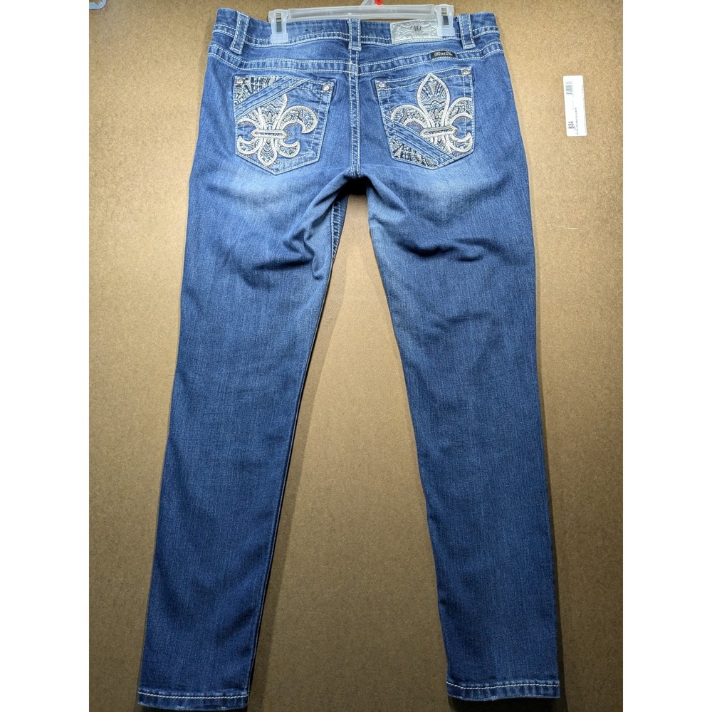 Miss Me Easy Skinny Jeans Womens 32 Mid Rise Fleur De Lis Embroidered Blue Denim - Picture 4 of 9